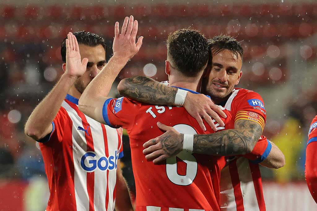 Setelah bermain imbang 0-0 di babak pertama, pemain sayap asal Ukraina Viktor Tsygankov mencetak gol pembuka untuk Girona pada menit ke-52 melalui penyelesaian dengan kaki samping yang mulus.