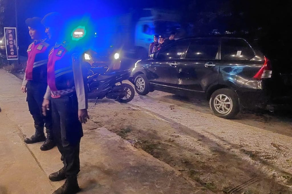 Satuan Samapta (Sat Samapta) Polres Simalungun menggelar Patroli Perintis Presisi (Patroli R4) dalam rangka mengontrol dan memastikan keamanan wilayah hukum Polres Simalungun menjelang pelaksanaan perhitungan suara oleh Komisi Pemilihan Umum (KPU) Simalungun.