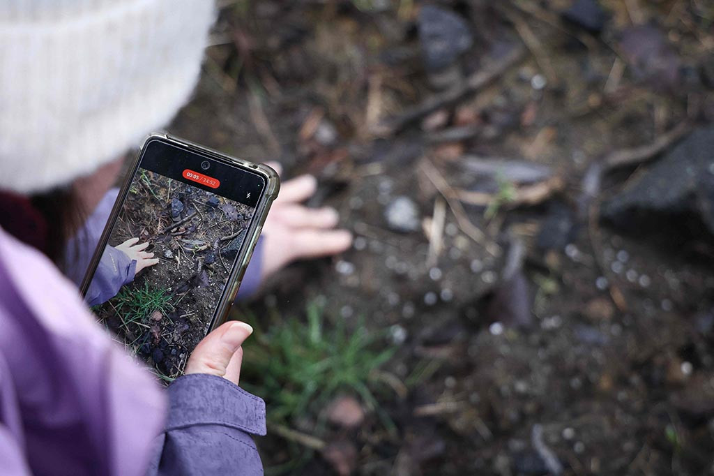 Kota kecil di pedesaan ini merupakan rumah bagi kompleks petrokimia terbesar kedua di Belgia, dan polusi mikroplastik telah menjadi masalah di sini selama beberapa dekade.
