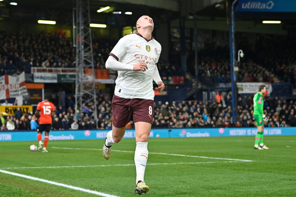 Kombinasi Haaland dan De Bruyne kembali menciptakan gol untuk City pada menit ke-18 setelah penyerang asal Norwegia itu membobol gawang dari Tim Krul untuk kedua kalinya sehingga skor berubah menjadi 2-0.