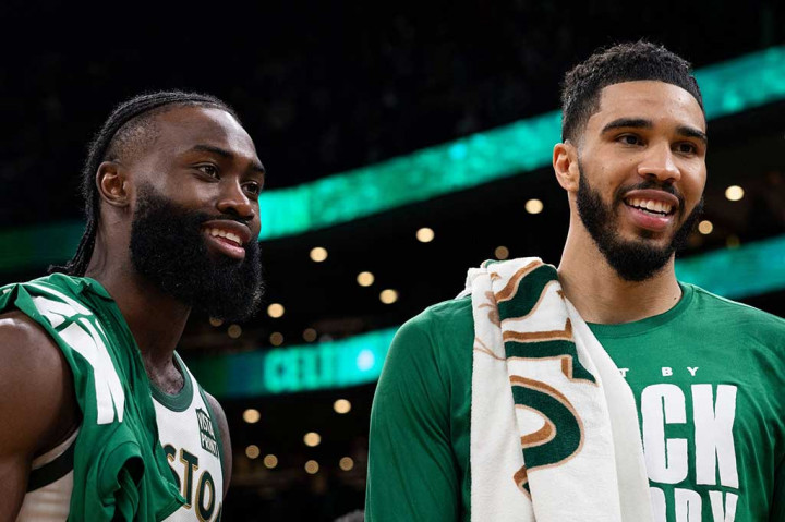 Tim pemuncak klasemen NBA Boston Celtics mencatat kemenangan kesembilan secara beruntun usai mengalahkan Philadelphia 76ers dengan skor akhir 117-99 dalam laga yang dihelat di TD Garden Boston Massachusetts, Rabu, 28 Februari 2024 WIB.