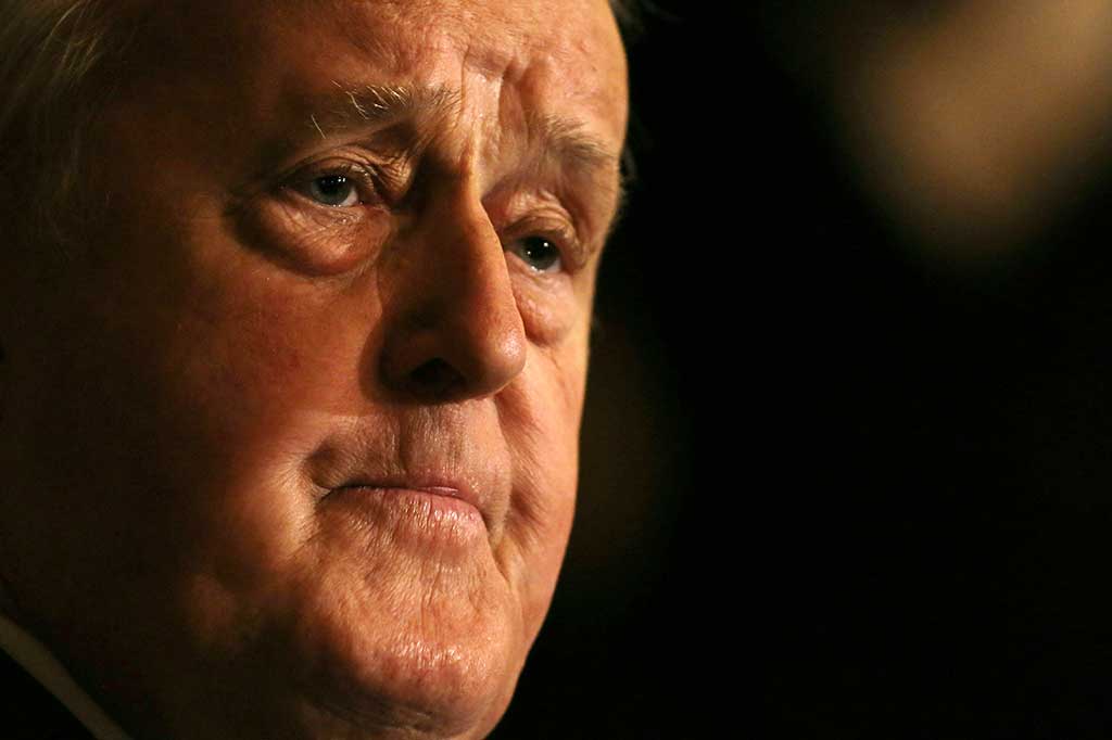 Mantan Perdana Menteri Kanada Brian Mulroney, yang menunjukkan pengaruh politiknya pada 1980-an dengan penandatanganan perjanjian perdagangan bebas yang inovatif dengan Amerika Serikat yang kemudian diperluas hingga mencakup Meksiko, meninggal pada hari Kamis, 29 Februari 2024. Dia meninggal di usia 84 tahun.