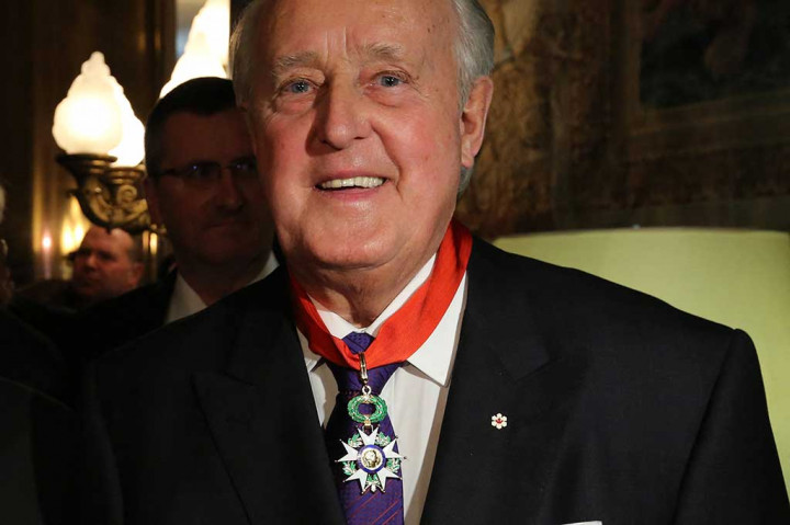 Brian Mulroney, pemimpin terakhir Perang Dingin Kanada, menentang apartheid di Afrika Selatan dan membantu mengamankan perjanjian penting mengenai hujan asam dengan Washington.