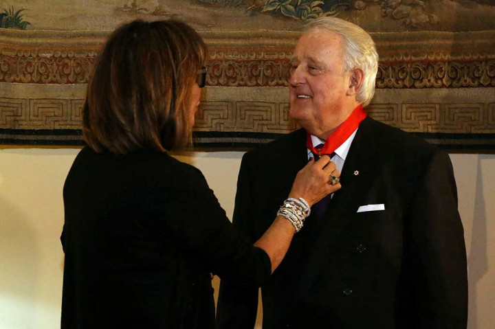 Namun ia menerapkan pajak konsumsi yang masih dicerca oleh masyarakat Kanada hingga hari ini, dan upayanya untuk mendorong reformasi konstitusi, yang sebagian besar bertujuan untuk membawa Quebec ke dalam kekuasaannya, berakhir dengan kegagalan.