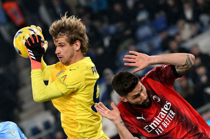 Kiper Lazio Ivan Provedel tampil apik untuk menggagalkan peluang milik Giroud dan sepakan voli Ruben Loftus-Cheek. Tuan rumah kemudian mendapatkan peluang saat Gustav Isaksen dua kali memberi umpan kepada Ciro Immobile, yang pertama dapat diblok Simon Kjaer, sedangkan upaya berikutnya melebar.