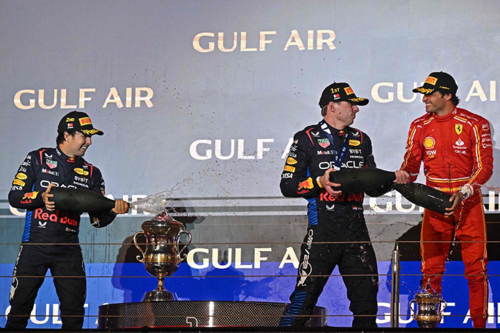 Dengan mengklaim pole ke-33 dalam karirnya, putaran tercepat dan kemenangan balapan, Verstappen mencetak 'hat-trick' ke-12 dalam karirnya sehingga hanya juara tujuh kali Michael Schumacher dan Lewis Hamilton yang unggul masing-masing dengan 22 dan 19 treble.