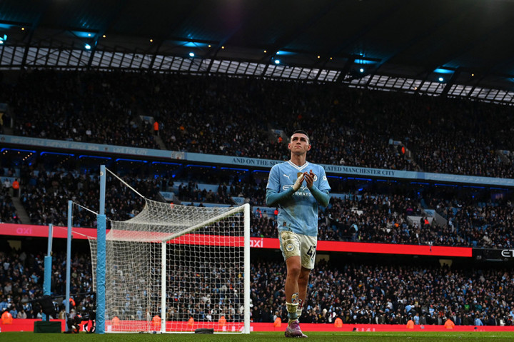 Mendapat momentum, City terus membombardir lini belakang MU. Gol kedua yang dinanti pasukan Pep Guardiola akhirnya datang pada menit ke-80 setelah Foden menyambar umpan Julian Alvarez.