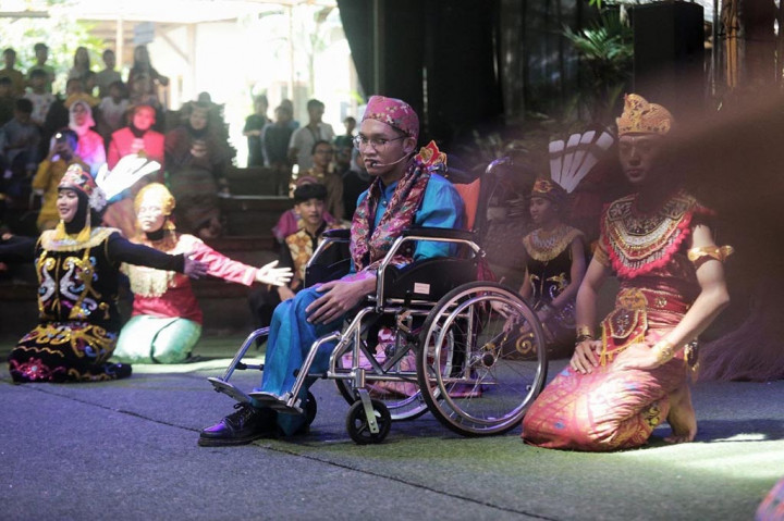 Sebagai wujud keseriusan pelibatan anak-anak dalam proses pembanguan, Pemkot Bandung menggelar Pertunjukan Anak Panca Sora, yang bertujuan menyerap suara anak. Melalui pertunjukkan seni dan budaya. Di Saung Angklung Udjo Bandung Minggu, 3 Maret 2024.