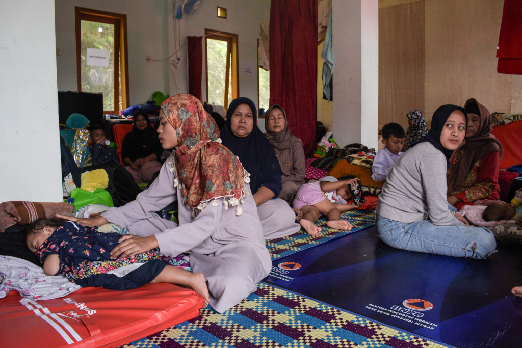 Akibat bencana ini, korban terdampak sebanyak 47 keluarga atau 155 jiwa dan 48 keluarga atau 192 jiwa mengungsi.