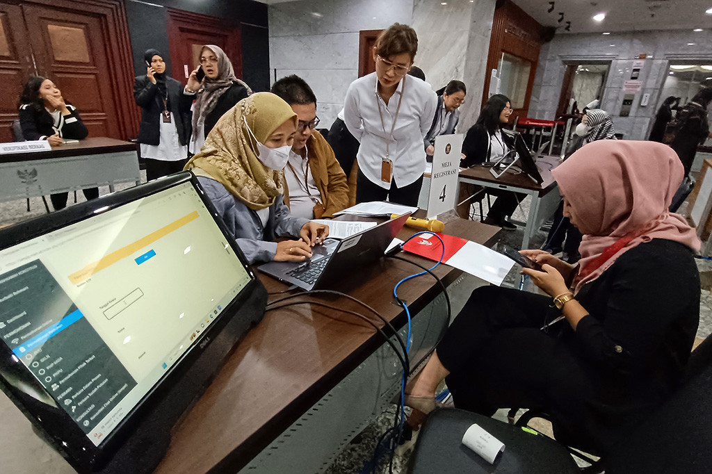 Simulasi akbar tersebut dibuka secara langsung oleh Ketua MK Suhartoyo, sekaligus memberi pembekalan kepada gugus tugas tersebut. Pada kesempatan tersebut, disimulasikan seluruh tahapan penanganan PHPU, yakni mulai pra-registrasi perkara hingga pasca-putusan.