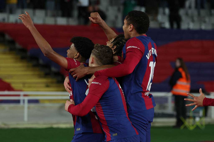 Yamal melakukan selebrasi bersama rekan-rekan setimnya. Tidak ada gol tambahan yang tercipta hingga pertandingan berakhir. Barcelona berhak mengamankan tiga poin.