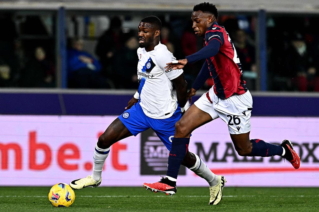 Bologna balas mengancam melalui sepakan Lewis Ferguson yang dapat ditahan Yann Sommer. Peluang berikutnya juga menjadi miliki Bologna melalui sepakan melebar Alexis Saelemaekers.