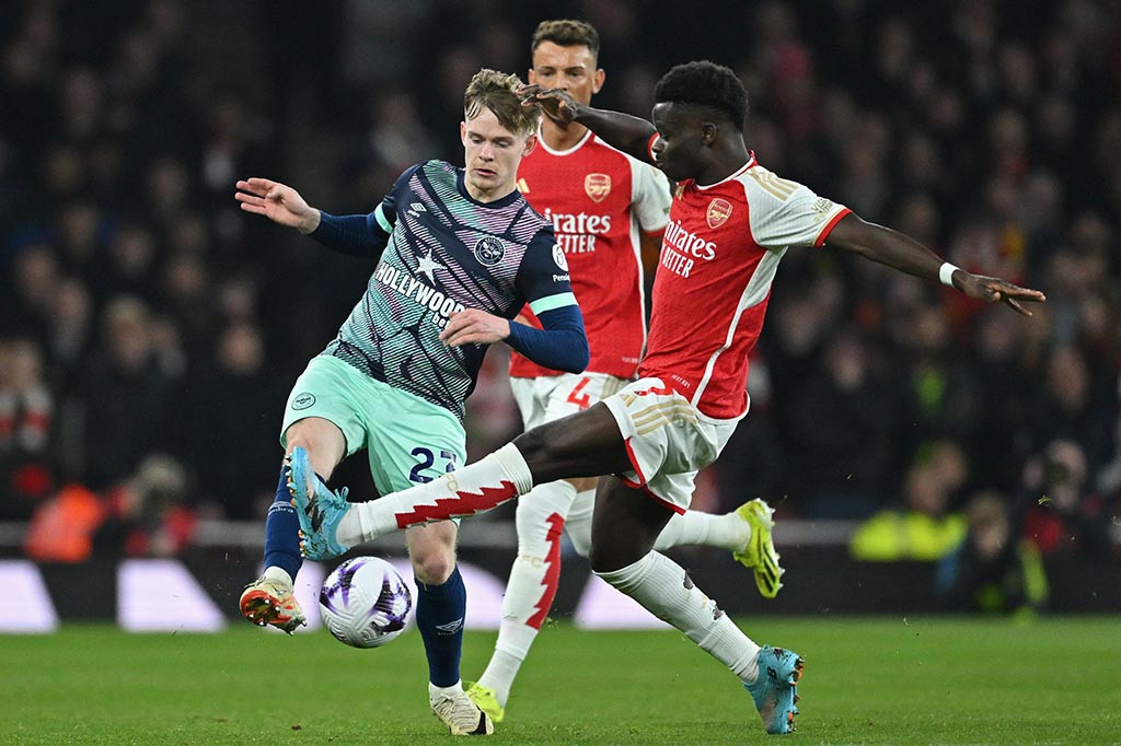 Arsenal meraih kemenangan tipis 2-1 saat menjamu Brentford dalam matchday ke-28 Liga Premier Inggris di Emirates Stadium pada Minggu, 10 Maret 2024 dini hari WIB.  