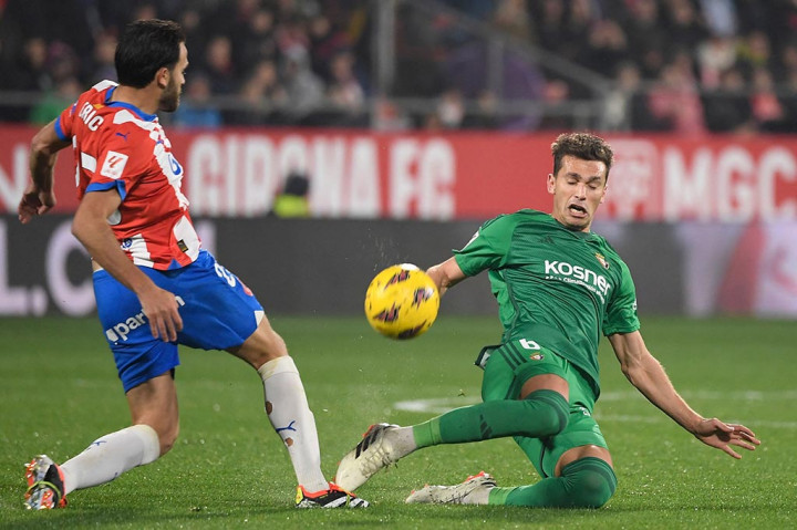 Savinho lantas mencetak gol pada menit ke-85, namun golnya tidak disahkan karena pelanggaran yang dilakukan rekan setimnya. Namun kekecewaannya hanya berlangsung singkat, ketika pemain Brazil itu kembali menyarangkan gol dua menit kemudian, dan kali ini golnya disahkan.