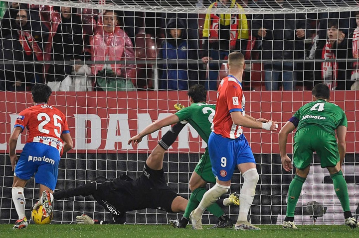 Tsygankov hampir mengukir assist keduanya tiga menit setelah turun minum, namun kali ini kompatriotnya Artem Dovbyk tidak mampu menuntaskan serangan.