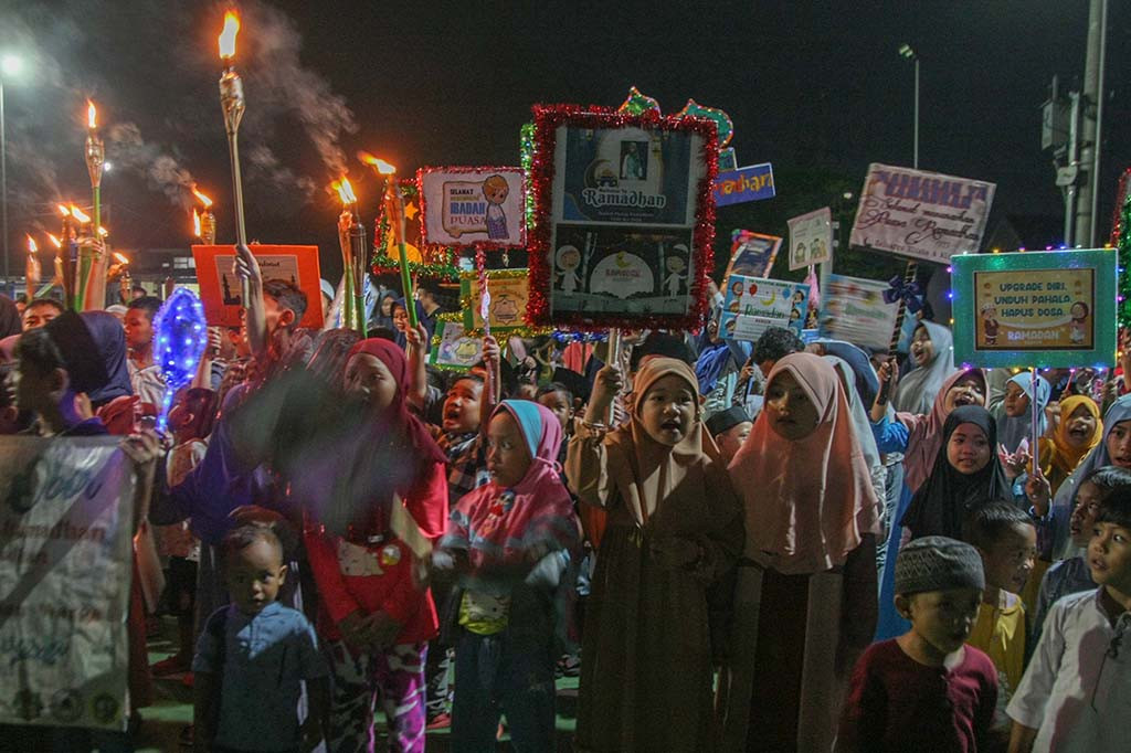 Pawai obor tersebut biasa dilakukan setiap tahunnya. Kegiatan tersebut menjadi tradisi dalam menyambut datangnya bulan suci Ramadan.