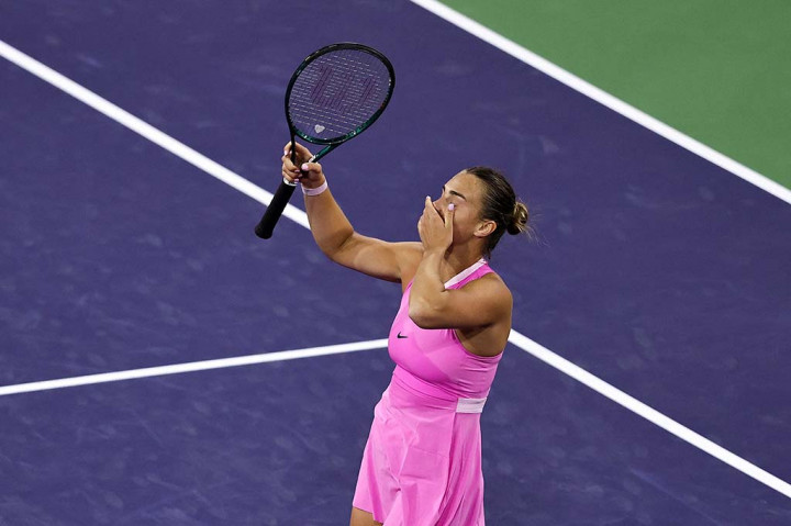 Namun ia mematahkan servis Stearns saat petenis Amerika itu melakukan servis untuk kekecewaan terbesar dalam karirnya dengan memimpin 5-4 pada set ketiga, dan memimpin 40-0.