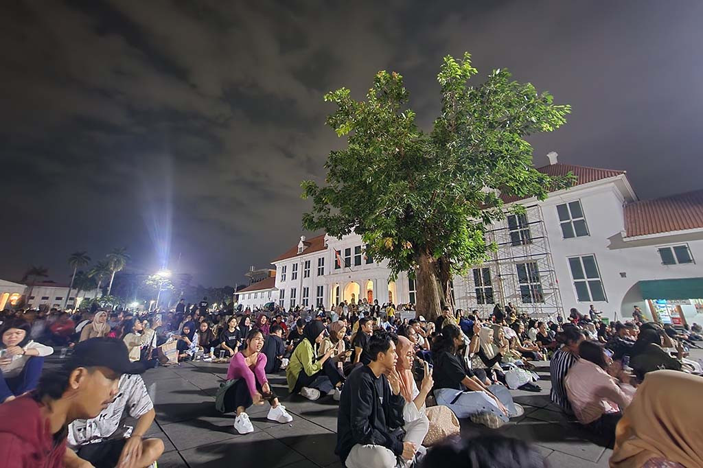 Salah seorang pengunjung, Natasya (18) mengaku datang untuk mengisi hari libur panjangnya. Siswi SMK asal Kabupaten Tangerang ini rela menempuh 3 jam perjalanan menggunakan transportasi umum demi sampai ke Kota Tua.