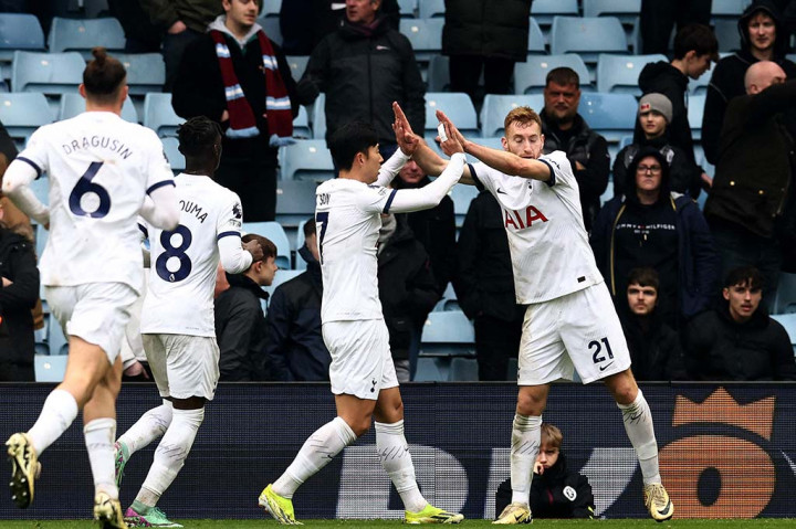 Son Heung-min tercatat sebagai pencetak gol ketiga Tottenham setelah menendang bola umpan silang Dejan Kulusevski pada menit 90+1. Tidak lama kemudian, gantian Timo Werner yang mencetak gol penutup The Lilywhites setelah menyepak operan pendek Son di dalam kotak penalti.