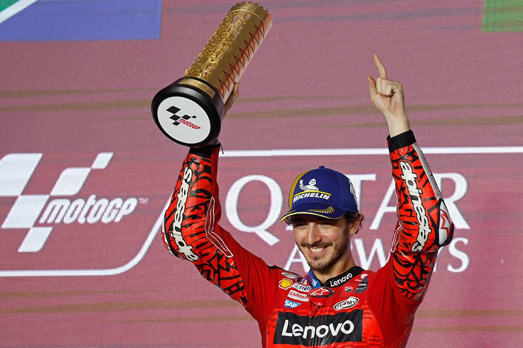 Sang juara bertahan juga mendahului Aleix Espargaro (Aprilia Racing), Binder, dan rekan satu timnya, Enea Bastianini. Dia mempertahankan posisi terdepan sejak lap pertama.