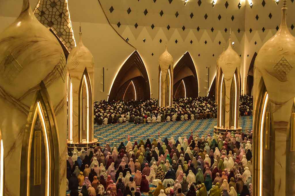 Dalam tausiahnya, Miftah Farid menyampaikan keutamaan-keutamaan pada Bulan Suci Ramadan. 