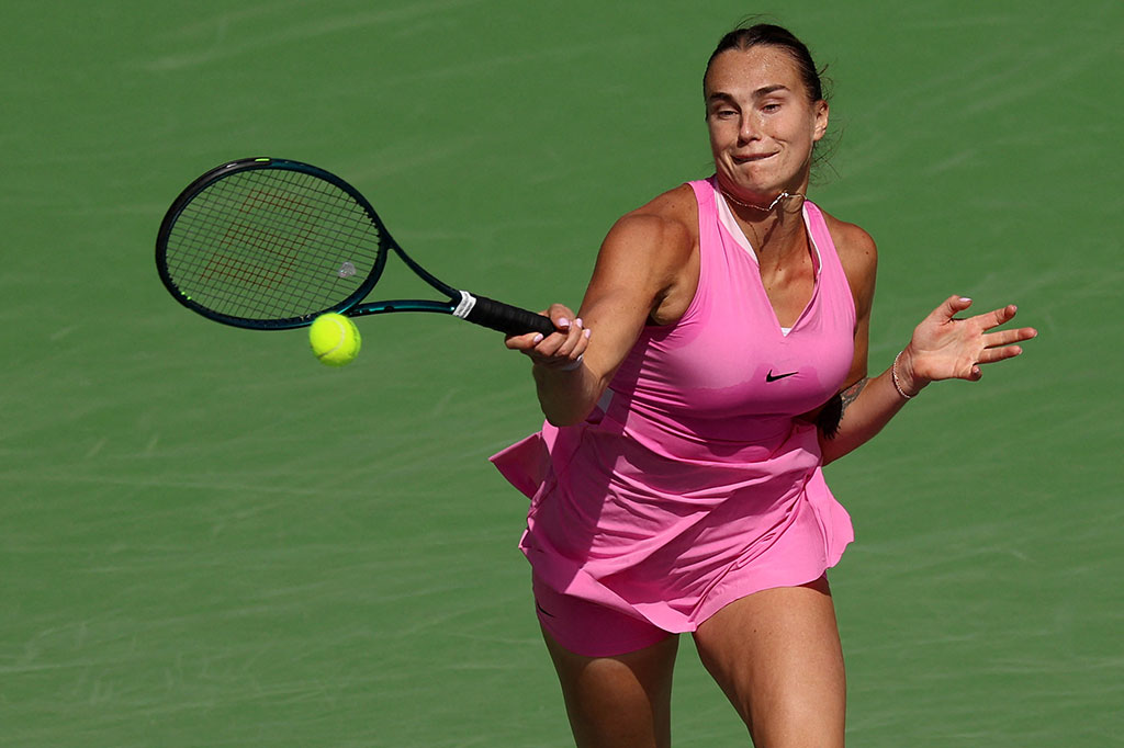 Sabalenka akan menghadapi pemenang pertandingan antara unggulan No.16 Elina Svitolina dan unggulan No.23 Emma Navarro. Sabalenka unggul head-to-head 2-1 atas Svitolina, tapi belum pernah menghadapi Navarro. 