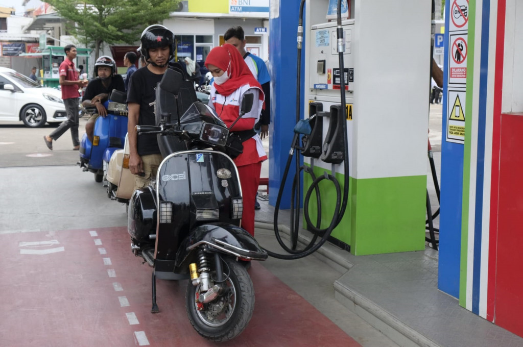 Konsumsi BBM di Provinsi Jawa Tengah (Jateng) dan Daerah Istimewa Yogyakarta (DIY) pada libur panjang mengalami lonjakan hingga 10% untuk BBM Produk Pertamax. Peningkatan tertinggi terjadi di tanggal 9 Maret 2024 dengan total volume Pertamax naik hingga 10 persen (seluruh angka tersebut dibandingkan dengan rerata harian Februari 2024).