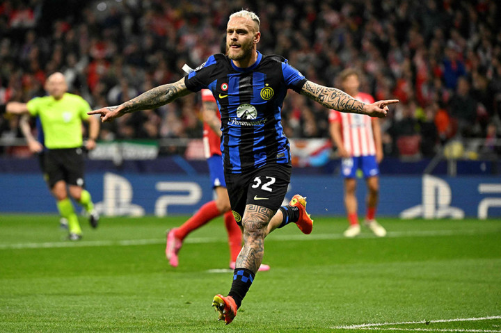 Inter mampu mencuri keunggulan terlebih dahulu lewat skema serangan balik, setelah umpan tarik Nicolo Barella dapat dikonversikan menjadi gol oleh Federico Dimarco, untuk mengubah skor menjadi 1-0 pada menit 33.