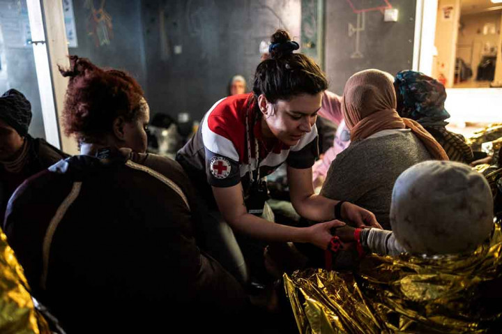 Sedikitnya 60 orang tewas di kapal migran yang kehilangan tenaga ketika mencoba mencapai Eropa dari Libya, kata sebuah kelompok bantuan, Kamis, 14 Maret 2024 waktu setepat, mengutip laporan dari mereka yang diselamatkan.