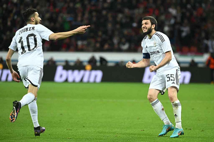 Qarabag memecah kebuntuan terlebih dahulu pada menit ke-58. Serangan balik cepat ditutup dengan umpan silang Andrade untuk dikonversi untuk menjadi gol oleh Abdellah Zoubir. 1-0 untuk tim tamu.