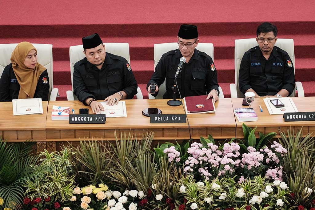 Komisi Pemilihan Umum (KPU) menetapkan pasangan calon Presiden dan Wakil Presiden Prabowo Subianto-Gibran Rakabuming Raka sebagai Presiden dan Wakil Presiden periode 2024-2029.