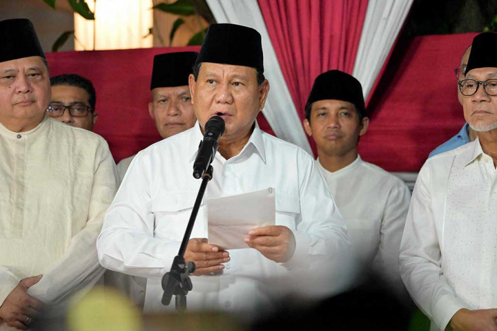 Prabowo menilai, persatuan itu akan terjadi jika perbedaan antara kelompok masyarakat bisa diredam, terlebih setelah pemilihan umum (Pemilu) usai. Karenanya dia meminta seluruh masyarakat mau bersatu dalam rekonsiliasi demi melanjutkan program kemakmuran yang telah diwariskan Joko Widodo.