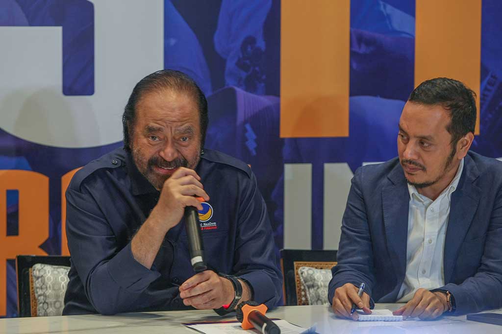 Ketua Umum Partai NasDem memberikan keterangan resmi terkait sikap Partai NasDem terhadap penetapan hasil Pemilu 2024 oleh KPU di DPP Partai NasDem, Jakarta, Rabu, 20 Maret 2024.
