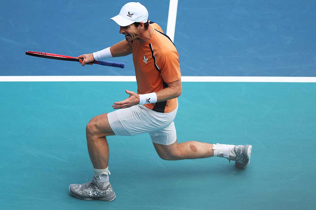 Petenis berusia 27 tahun, mantan peringkat enam dunia itu, memberikan perlawanan yang lebih baik pada kuarter ketiga, namun Murray yang tampil solid menyelesaikan pertandingan dalam waktu dua jam 47 menit.