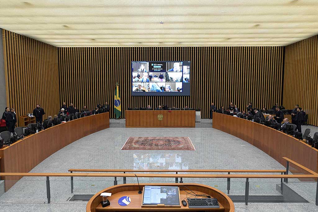 Pengadilan Tinggi Brasil menggelar pengadilan khusus yang akan menilai homologasi hukuman pengadilan Italia atas kasus pemerkosaan yang dilakukan mantan pemain sepak bola Robinho, di Brasilia pada Rabu, 20 Maret 2024.