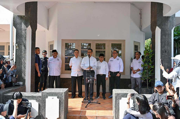 Anies menjelaskan pasangan AMIN menginginkan agar praktek demokrasi di Indonesia lebih baik. Sehingga, dengan adanya proses di MK, bisa menjadi pembelajaran untuk semua pihak.