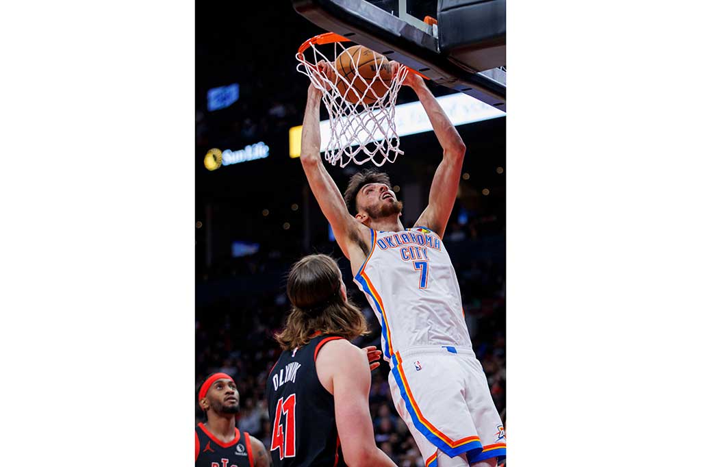 Raptors dipimpin oleh rookie Gradey Dick dengan 21 poin dan Kelly Olynyk dengan 16 poin.