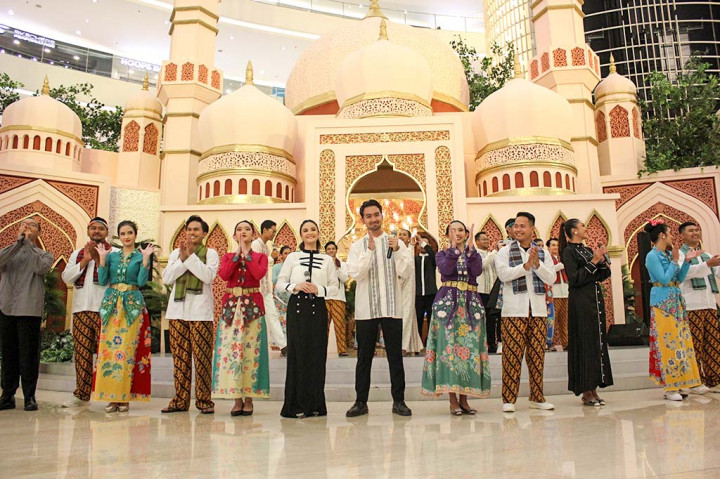 Dengan beragam program menarik yang ditawarkan oleh Senayan City, diharapkan bisa melengkapi suasana kegembiraan yang menjadi salah satu tujuan diadakannya TAMAN.  