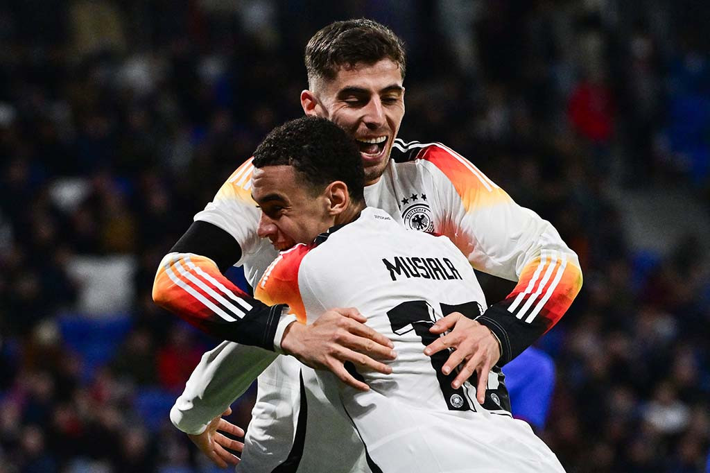 Selepas jeda istirahat, Jerman kembali mencetak gol pada menit ke-49. Bermula dari umpan Kross ke Jamal Musiala yang kemudian menusuk ke kotak penalti. Ia mengecoh Brice Samba sebelum melepas umpan tarik yang disambar oleh Kai Havertz menjadi gol. Skor menjadi 2-0.