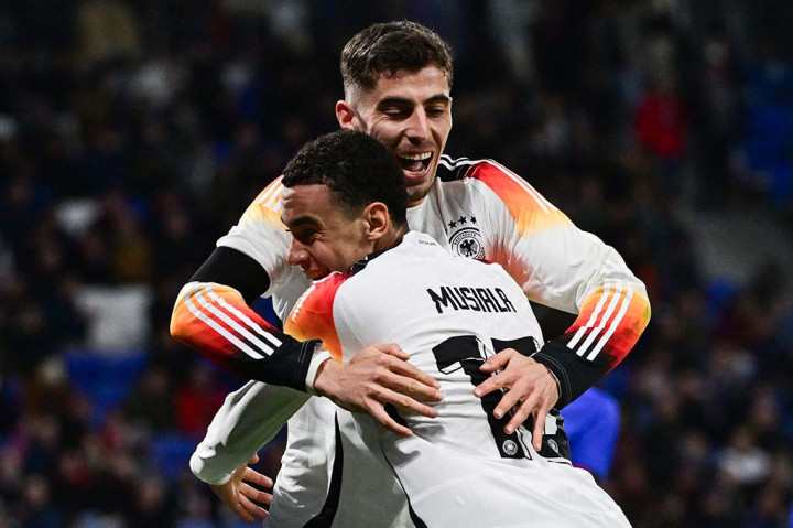 Selepas jeda istirahat, Jerman kembali mencetak gol pada menit ke-49. Bermula dari umpan Kross ke Jamal Musiala yang kemudian menusuk ke kotak penalti. Ia mengecoh Brice Samba sebelum melepas umpan tarik yang disambar oleh Kai Havertz menjadi gol. Skor menjadi 2-0.