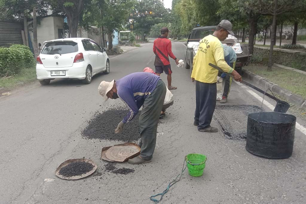 Bupati Sidoarjo Ahmad Muhdlor Ali mengatakan, pengerjaan akan segera dikebut agar akses jalan masyarakat menjadi lebih baik. Proyek pemeliharaan jalan ini mencakup berbagai titik yang mengalami kerusakan, termasuk jalan utama, jalan desa, dan akses ke berbagai wilayah di Kabupaten Sidoarjo.