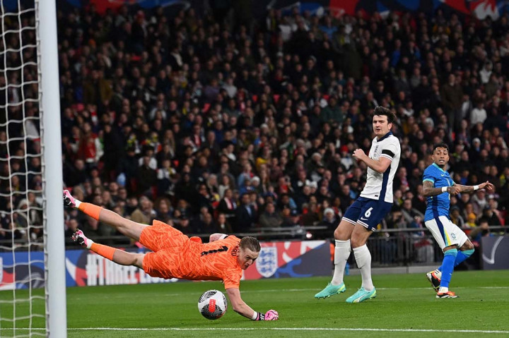 Bek Manchester United, Harry Maguire dikabarkan meninggalkan skuad timnas Inggris setelah ia dibekap cedera saat timnya dikalahkan Brasil 0-1 pada Minggu, 24 Maret 2024.