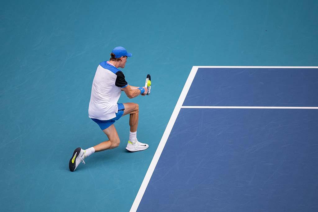 Sinner keluar untuk bertarung dan merebut set kedua sebelum benar-benar mendominasi set ketiga untuk mengamankan tempatnya di babak 16 besar.