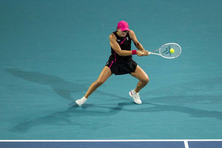 Petenis Ceko itu mengalahkan Swiatek di putaran ketiga Australia Terbuka sebelum pemenang empat kali Grand Slam itu membalas dendam di Indian Wells.