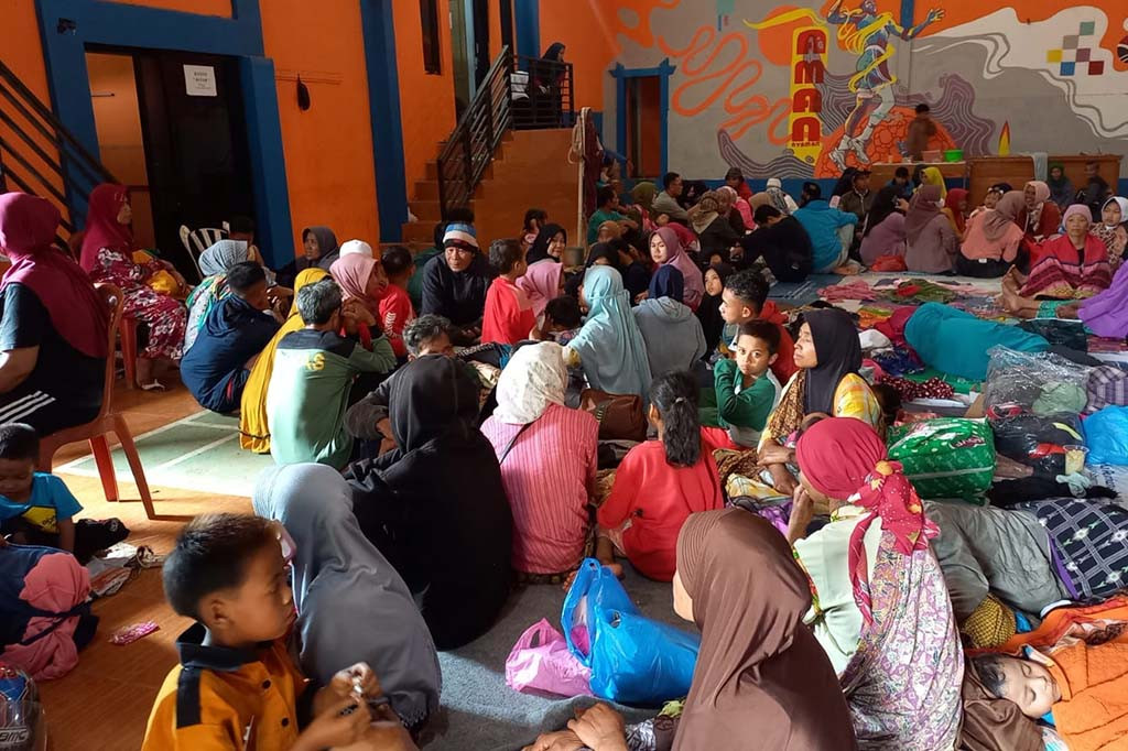 Bencana yang terjadi pada Minggu, 24 Maret 2024 sekitar jam 23.00 WIB itu diakibatkan meluapnya sungai Cijambu setelah wilayah itu diguyur hujan lebat.