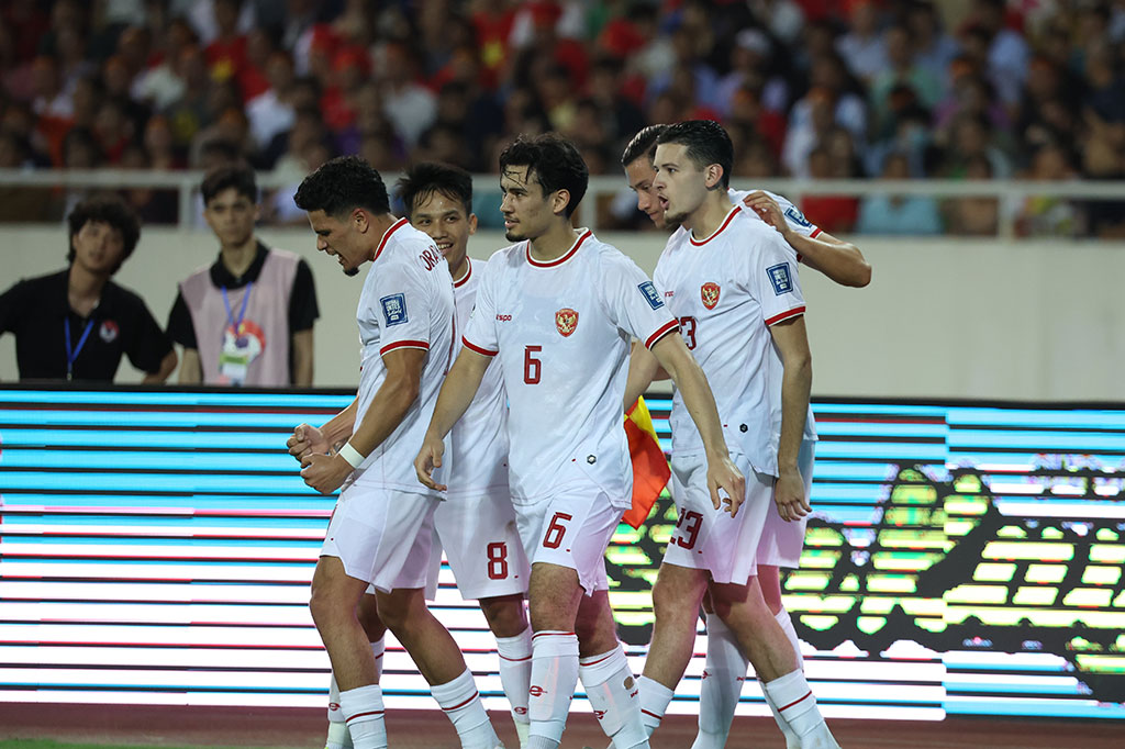 Sementara untuk Ragnar Oratmangoen, akselerasinya pada menit ke-22 dengan melewati empat pemain Vietnam membuahkan gol kedua bagi Indonesia setelah memperdaya kiper Nguyen Filip dari sudut sempit.