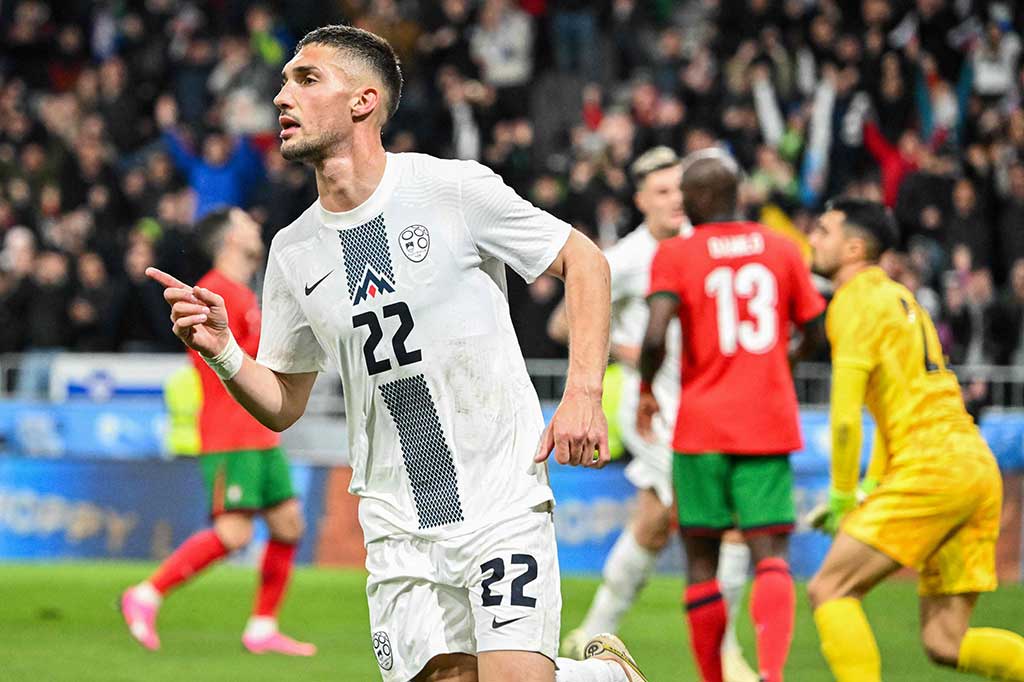 Portugal tumbang dua gol tanpa balas dari tuan rumah Slovenia dalam laga persahabatan di Stadion Stozice pada Rabu, 27 Maret 2024 dini hari WIB.