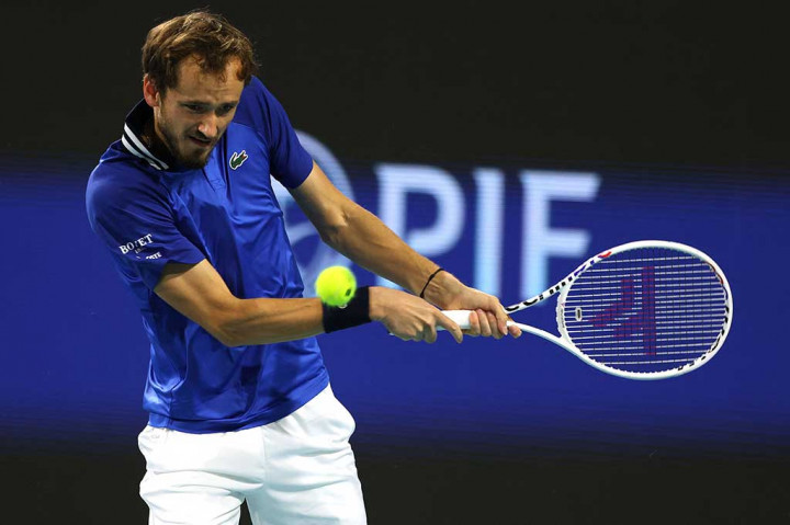 Medvedev mengonversi empat dari sembilan break point yang diperolehnya, menurut statistik ATP, saat ia meningkatkan head to head melawan Koepfer menjadi 3-0.