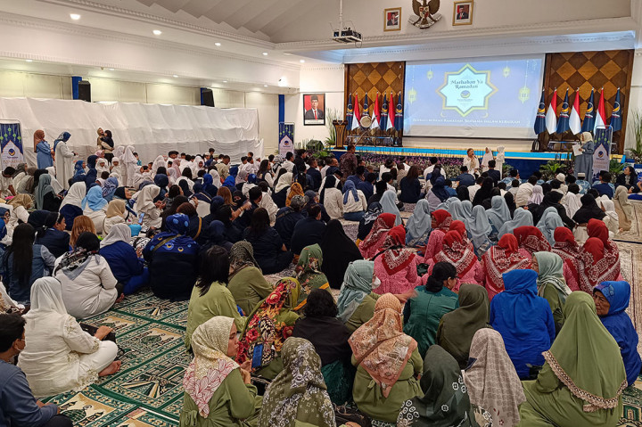 Dalam kesempatan itu, Ketua DPW Partai NasDem Wibi Andrino meminta jajarannya tetap solid setelah berjuang bersama dalam Pemilihan Umum (Pemilu) 2024. Ia menekankan tidak boleh ada keretakan di internal DPW NasDem DKI. 