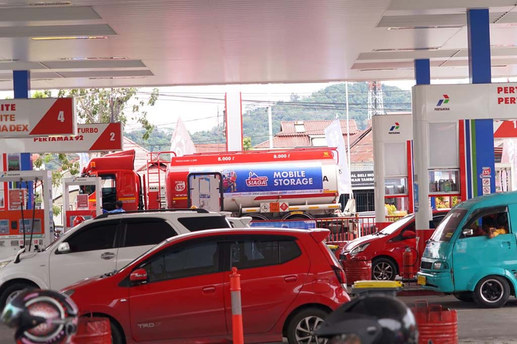 “Selain memastikan keamanan stok dan distribusi, kita juga memastikan kehandalan sarfas di wilayah-wilayah operasinya berjalan dengan baik,” kata Area Manager Comm, Rel dan CSR Pertamina Patra Niaga Regional Sumbagut, Susanto August Satria, Kamis, 28 Maret 2024.